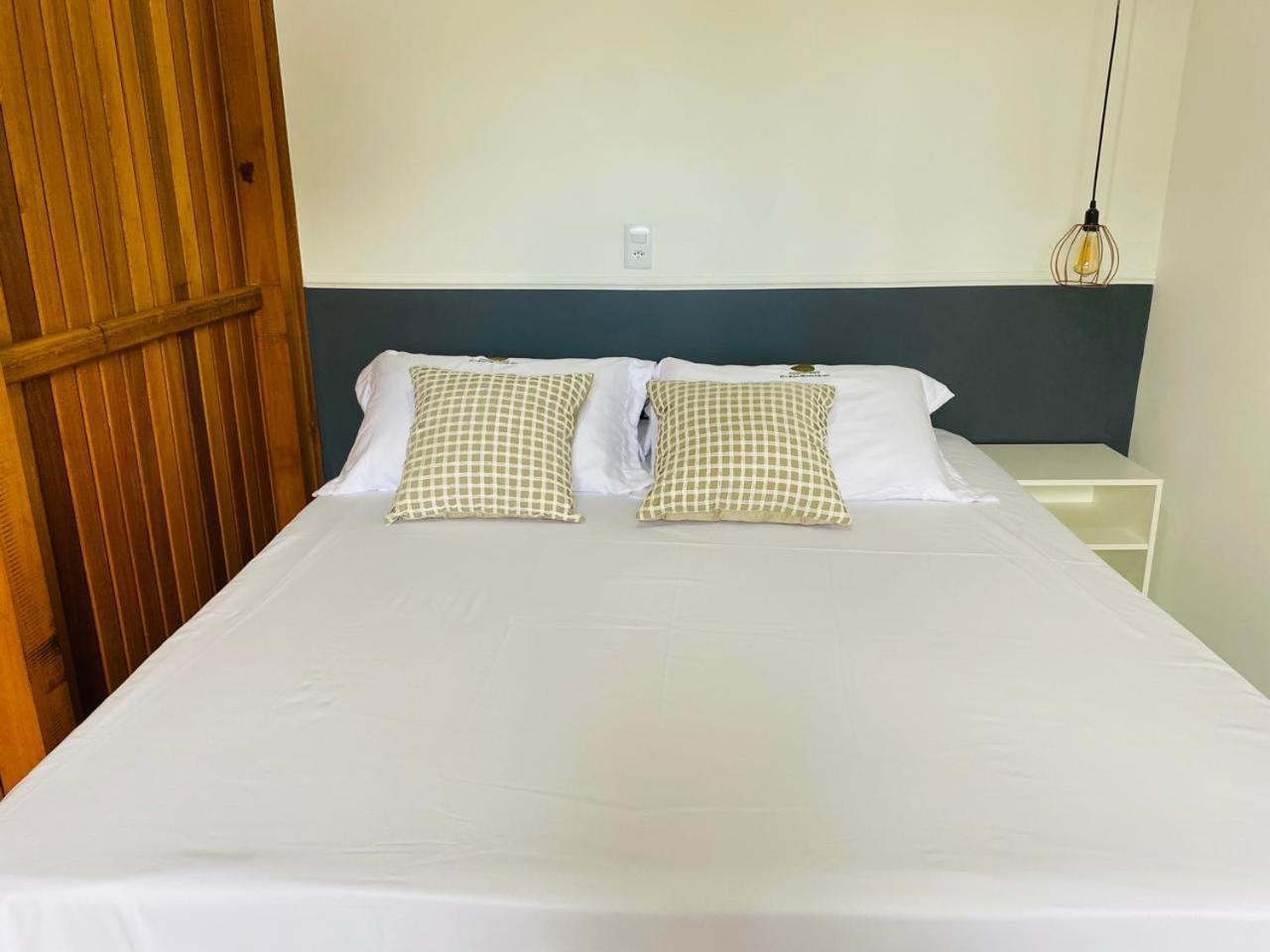 فيلا Residencial Com Piscina Possui Jacuzzi Aquecida Com Hidromassagem بومبينهاس المظهر الخارجي الصورة