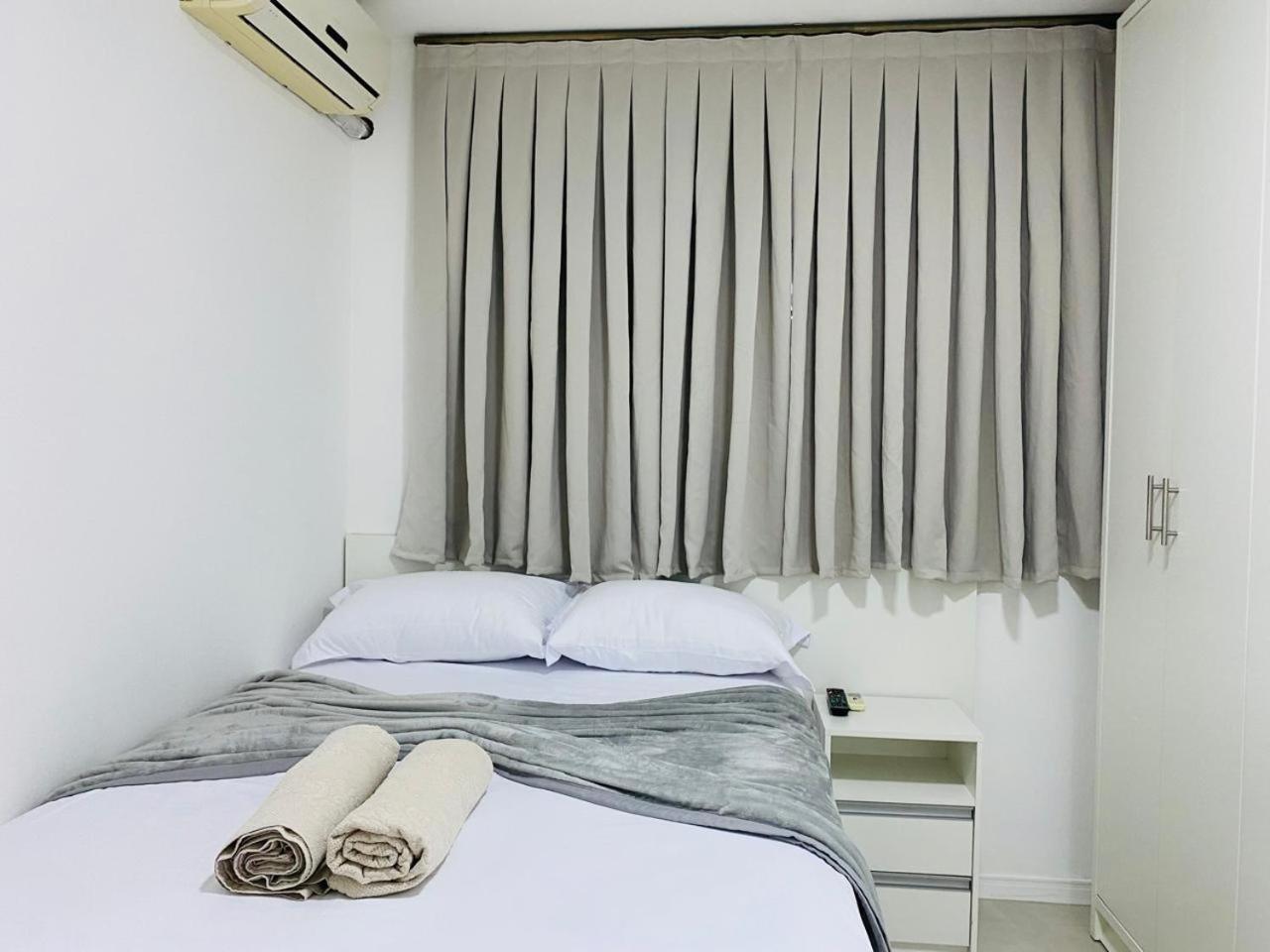 فيلا Residencial Com Piscina Possui Jacuzzi Aquecida Com Hidromassagem بومبينهاس المظهر الخارجي الصورة