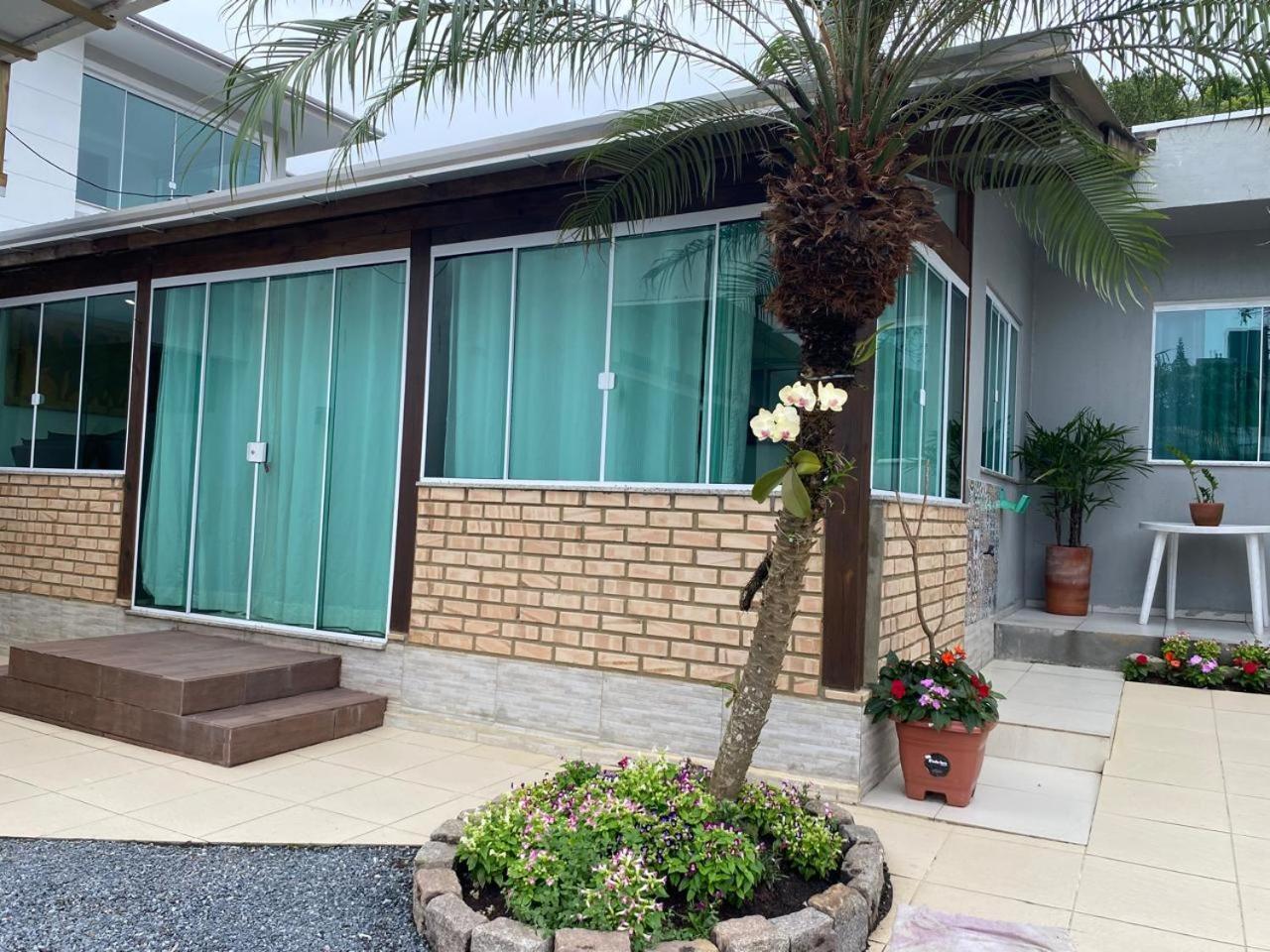 فيلا Residencial Com Piscina Possui Jacuzzi Aquecida Com Hidromassagem بومبينهاس المظهر الخارجي الصورة